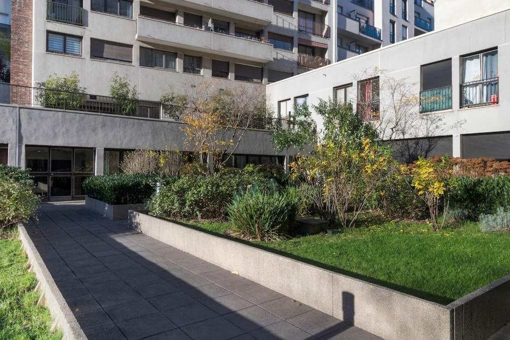 Brand New Flat For 8 People, 3 Bedrooms Paris Exterior foto